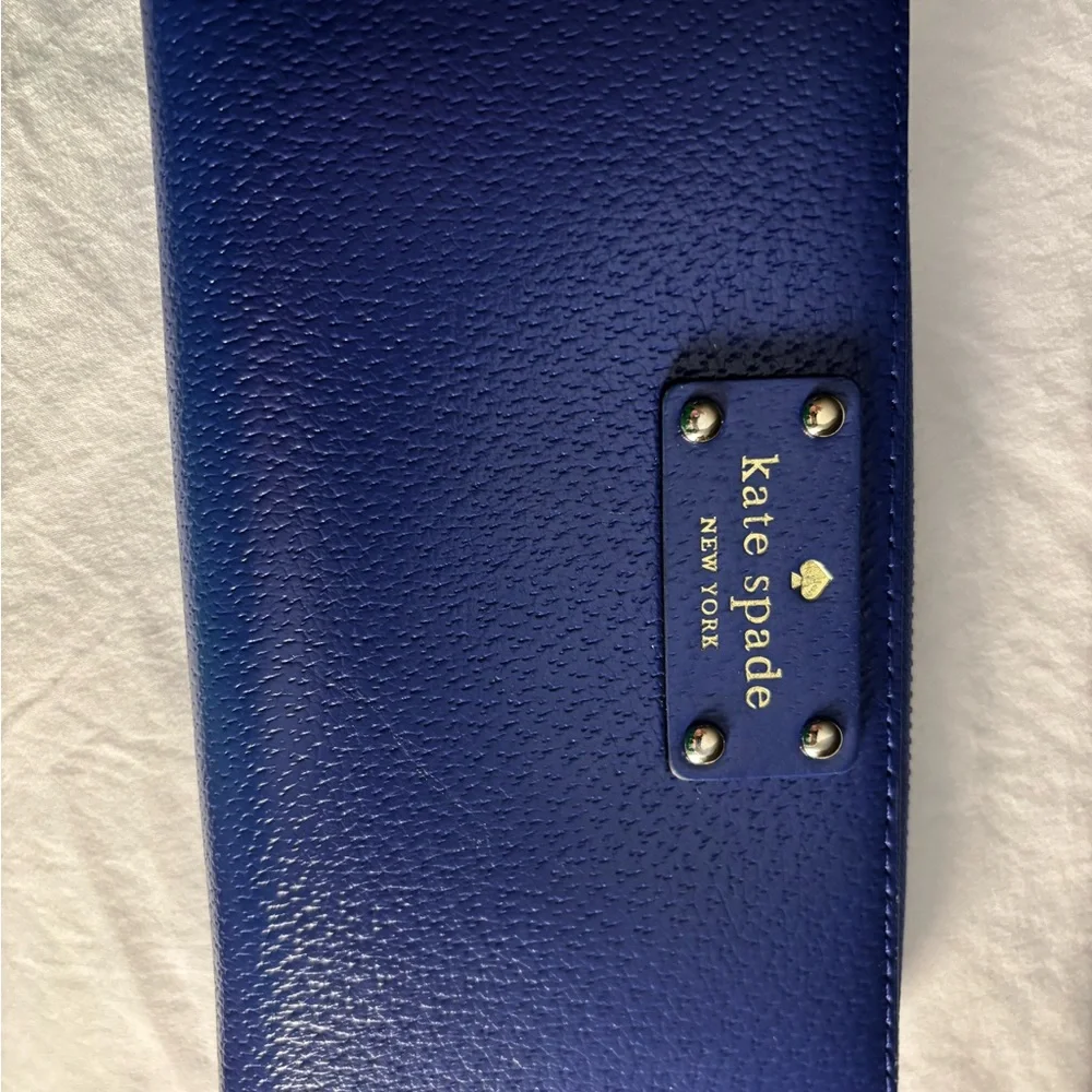 Kate Spade Zip Around Wallet - Picture 2 of 7